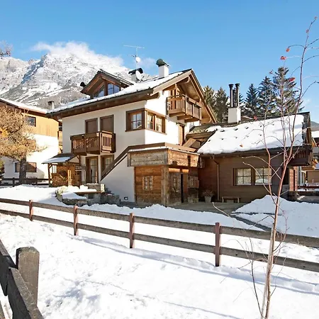 Casa Francesca Maurizio Daire *